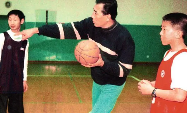 篮球双人训练计划怎么写_0
